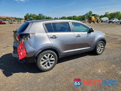 Trzecie zdjęcie samochodu z tyłu: 2014 KIA SPORTAGE LX VIN:KNDPBCAC5E7549601 - miniatura