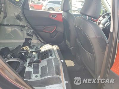Zdjęcie 11 z 13 samochodu: 2025 KIA SOUL GT LINE VIN:KNDJ53AU7S7267090 - miniatura