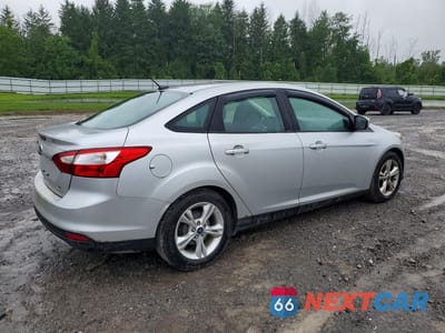 Trzecie zdjęcie samochodu z tyłu: 2014 FORD FOCUS SE VIN:1FADP3F25EL239143 - miniatura
