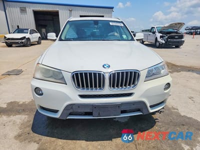 Piąte zdjęcie samochodu w środku: 2013 BMW X3 XDRIVE28I VIN:5UXWX9C53D0A21935 - miniatura