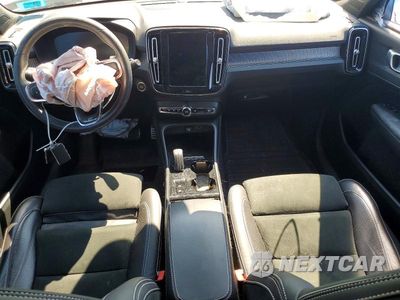 Zdjęcie 8 z 13 samochodu: 2019 VOLVO XC40 T5 R-DESIGN VIN:YV4162UM3K2122724 - miniatura