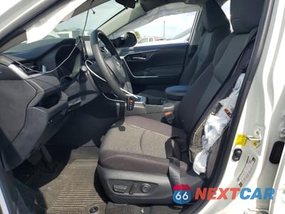 Zdjęcie 7 z 14 samochodu: 2022 TOYOTA RAV4 XLE VIN:2T3W1RFV3NC206044 - miniatura