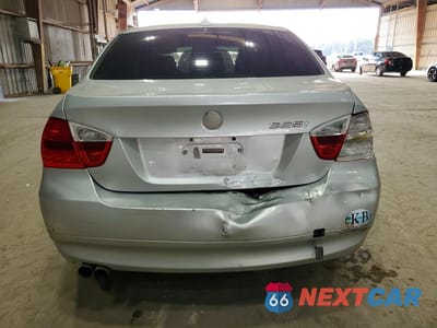 Zdjęcie 6 z 12 samochodu: 2006 BMW 325 I VIN:WBAVB13586PT21956 - miniatura