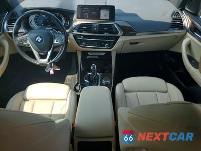 Zdjęcie 8 z 13 samochodu: 2019 BMW X3 XDRIVE30I VIN:5UXTR9C57KLP84093 - miniatura
