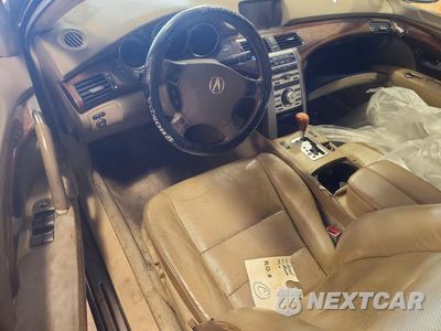 Zdjęcie 8 z 12 samochodu: 2005 ACURA RL VIN:JH4KB16565C005364 - miniatura