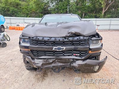 Piąte zdjęcie samochodu w środku: 2018 CHEVROLET SILVERADO K1500 LT VIN:1GCVKREC4JZ172195 - miniatura