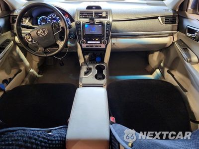 Zdjęcie 8 z 12 samochodu: 2012 TOYOTA CAMRY HYBRID XLE VIN:4T1BD1FKXCU002617 - miniatura