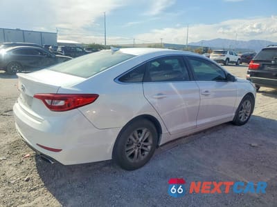 Trzecie zdjęcie samochodu z tyłu: 2015 HYUNDAI SONATA SE VIN:5NPE24AF7FH148135 - miniatura