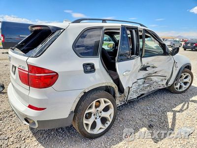 Trzecie zdjęcie samochodu z tyłu: 2011 BMW X5 XDRIVE35I VIN:5UXZV4C57BL743195 - miniatura