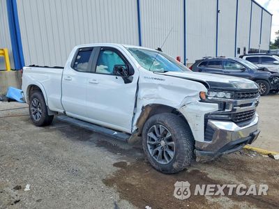 Czwarte zdjęcie samochodu z boku: 2019 CHEVROLET SILVERADO K1500 LT VIN:1GCRYDED4KZ309584 - miniatura