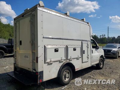 Trzecie zdjęcie samochodu z tyłu: 2025 CHEVROLET EXPRESS G3500 VIN:1HA0GRF77SN000311 - miniatura