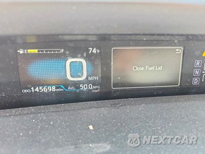 Zdjęcie 9 z 12 samochodu: 2017 TOYOTA PRIUS TWO VIN:JTDKBRFU3H3547680 - miniatura