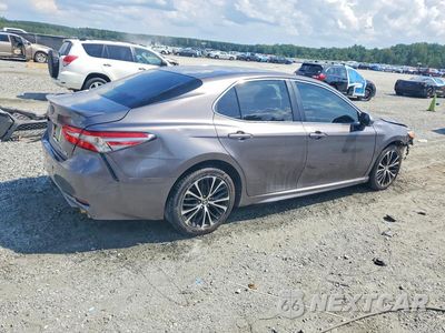 Trzecie zdjęcie samochodu z tyłu: 2018 TOYOTA CAMRY SE VIN:4T1B11HK4JU104238 - miniatura
