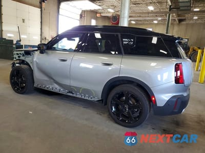 Drugie zdjęcie samochodu z przodu: 2025 MINI COUNTRYMAN S ALL4 VIN:WMZ23GA09S7T53290 - miniatura
