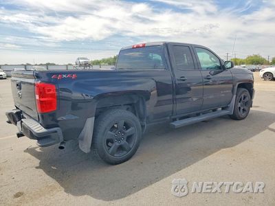 Trzecie zdjęcie samochodu z tyłu: 2018 CHEVROLET SILVERADO K1500 VIN:1GCVKNECXJZ137086 - miniatura