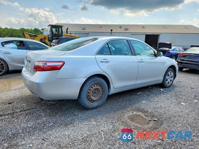 Trzecie zdjęcie samochodu z tyłu: 2008 TOYOTA CAMRY LE VIN:4T1BE46K18U217521 - miniatura