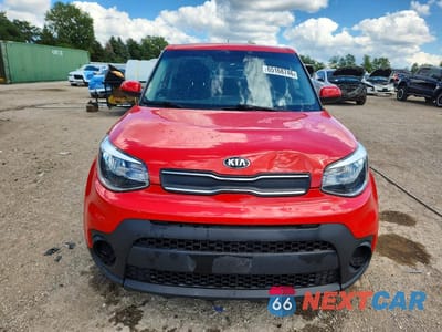 Piąte zdjęcie samochodu w środku: 2019 KIA SOUL BASE VIN:KNDJN2A23K7676146 - miniatura