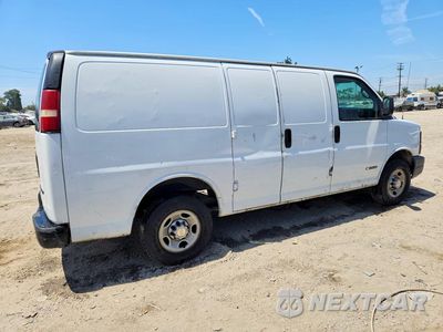Trzecie zdjęcie samochodu z tyłu: 2005 CHEVROLET EXPRESS 2500 DELIVERY VAN VIN:1GCGG25V651119814 - miniatura