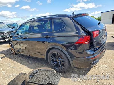 Drugie zdjęcie samochodu z przodu: 2024 VOLKSWAGEN TIGUAN SE R-LINE BLACK VIN:3VV8B7AX1RM110391 - miniatura