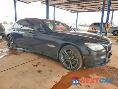 Czwarte zdjęcie samochodu z boku: 2013 BMW 7 SERIES LXI VIN:WBAYF8C56DD140167 - miniatura