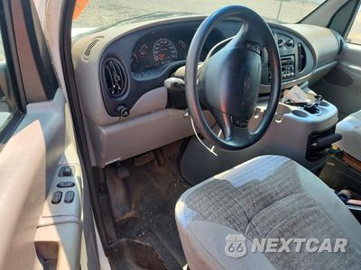 Zdjęcie 8 z 13 samochodu: 2002 FORD ECONOLINE E350 SUPER DUTY WAGON VIN:1FBSS31S22HB42735 - miniatura