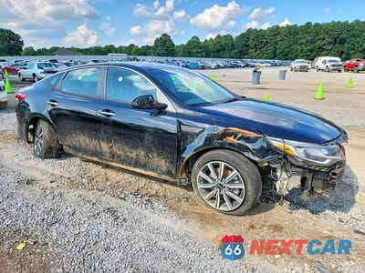 Czwarte zdjęcie samochodu z boku: 2019 KIA OPTIMA LX VIN:5XXGT4L35KG359459 - miniatura