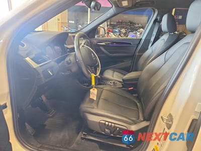 Zdjęcie 7 z 13 samochodu: 2022 BMW X1 XDRIVE28I VIN:WBXJG9C09N5U73618 - miniatura