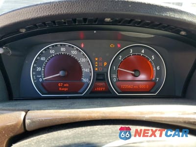 Zdjęcie 9 z 12 samochodu: 2007 BMW 750 I VIN:WBAHL83547DT09339 - miniatura