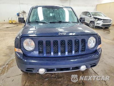 Piąte zdjęcie samochodu w środku: 2016 JEEP PATRIOT LATITUDE VIN:1C4NJRFB2GD741236 - miniatura