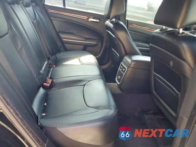 Zdjęcie 10 z 12 samochodu: 2014 CHRYSLER 300 VIN:2C3CCAAG2EH200035 - miniatura