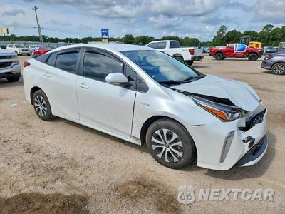 Czwarte zdjęcie samochodu z boku: 2021 TOYOTA PRIUS LE AWD-E VIN:JTDL9MFU7M3030797 - miniatura