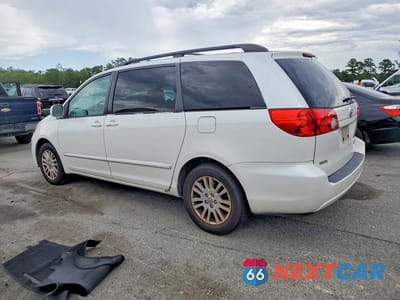 Drugie zdjęcie samochodu z przodu: 2010 TOYOTA SIENNA XLE VIN:5TDYK4CC5AS303560 - miniatura