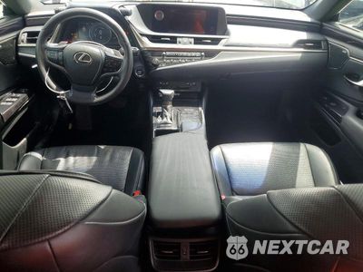 Zdjęcie 8 z 12 samochodu: 2020 LEXUS ES 300H VIN:58AD21B11LU009363 - miniatura