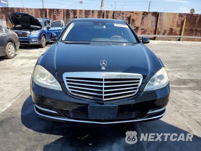 Piąte zdjęcie samochodu w środku: 2010 MERCEDES-BENZ S 550 VIN:WDDNG7BBXAA346888 - miniatura