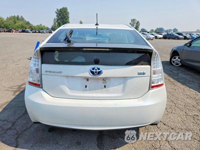 Zdjęcie 6 z 12 samochodu: 2010 TOYOTA PRIUS II VIN:JTDKN3DU7A0096672 - miniatura