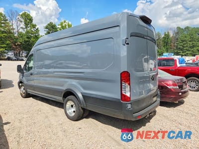 Drugie zdjęcie samochodu z przodu: 2022 FORD TRANSIT 350 HD DELIVERY VAN VIN:1FTRU8XG4NKA17618 - miniatura