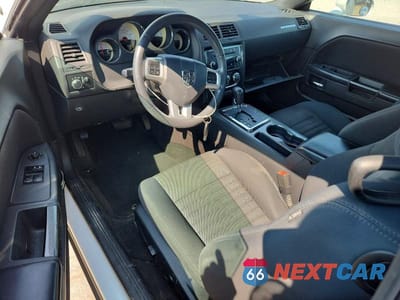 Zdjęcie 8 z 12 samochodu: 2014 DODGE CHALLENGER SXT VIN:2C3CDYAG5EH267007 - miniatura