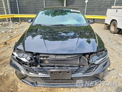 Piąte zdjęcie samochodu w środku: 2025 HYUNDAI ELANTRA SEL SPORT VIN:KMHLM4DG3SU051774 - miniatura