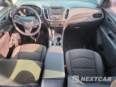 Zdjęcie 8 z 13 samochodu: 2020 CHEVROLET EQUINOX LT VIN:3GNAXKEV2LS698504 - miniatura