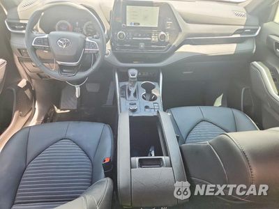 Zdjęcie 8 z 14 samochodu: 2025 TOYOTA HIGHLANDER XSE VIN:5TDKDRBH4SS592930 - miniatura