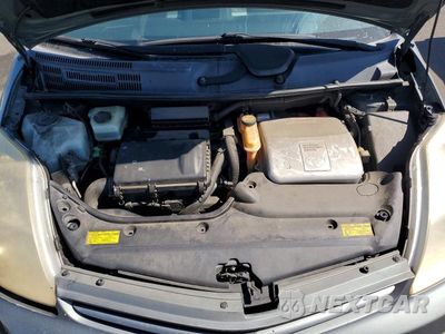 Zdjęcie 11 z 12 samochodu: 2004 TOYOTA PRIUS BASE VIN:JTDKB20UX40106009 - miniatura