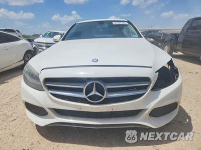 Piąte zdjęcie samochodu w środku: 2016 MERCEDES-BENZ C 300 4MATIC VIN:55SWF4KB5GU097883 - miniatura