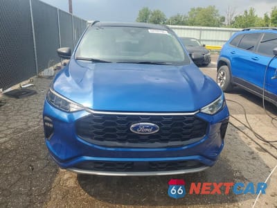 Piąte zdjęcie samochodu w środku: 2023 FORD ESCAPE ST LINE VIN:1FMCU9MN9PUA22878 - miniatura