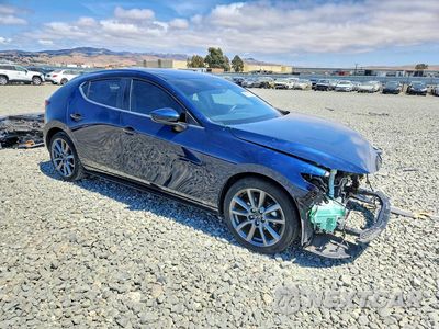 Czwarte zdjęcie samochodu z boku: 2022 MAZDA 3 SELECT VIN:JM1BPAKL1N1515625 - miniatura