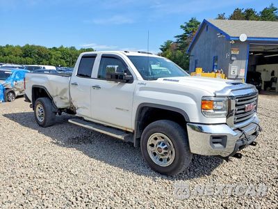 Czwarte zdjęcie samochodu z boku: 2017 GMC SIERRA K3500 VIN:1GT52VCY8HZ275606 - miniatura