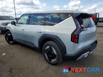 Drugie zdjęcie samochodu z przodu: 2024 KIA EV9 LIGHT VIN:KNDAA5S20R6026962 - miniatura
