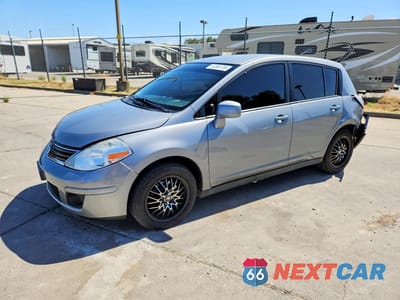 2012 NISSAN VERSA 1.8 S 3N1BC1CP7CK226213 - główne zdjęcie licytacji z USA - miniatura
