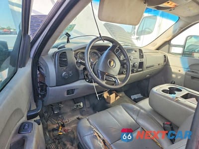 Zdjęcie 8 z 12 samochodu: 2012 CHEVROLET SILVERADO DUMP FLATBED TRUCK VIN:1GB4CZCG6CF210999 - miniatura