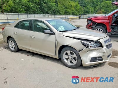 Czwarte zdjęcie samochodu z boku: 2013 CHEVROLET MALIBU LS VIN:1G11B5SA6DF157996 - miniatura