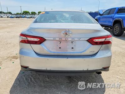 Zdjęcie 6 z 12 samochodu: 2018 TOYOTA CAMRY XLE VIN:4T1B11HK3JU049362 - miniatura